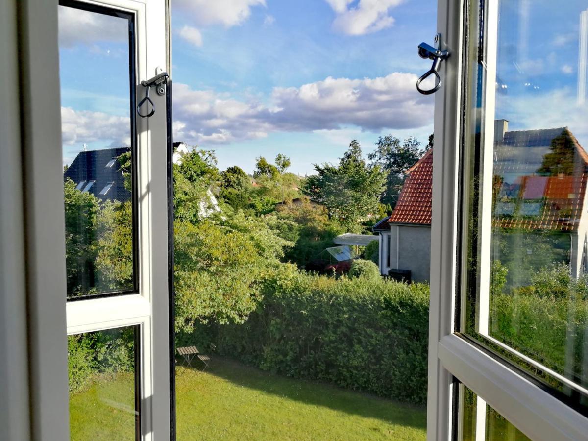 Room In A Danish Cottage With Garden View, 10 Min To Cph Gentofte Eksteriør bilde