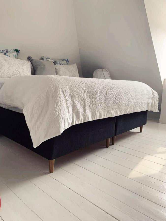 Room In A Danish Cottage With Garden View, 10 Min To Cph Gentofte Eksteriør bilde